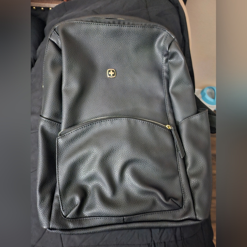 Black SwissGear Women's Backpack